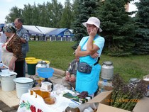 Ждем покупателей меда в праздник Медовый спас