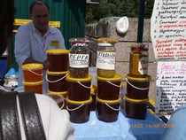 Перга и пыльца в стеклянной таре