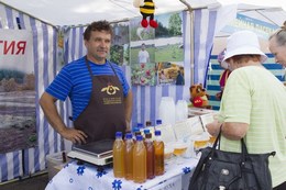 Ярмарка меда 2012 г.