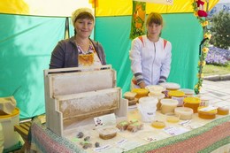 Ярмарка меда 2012 г.