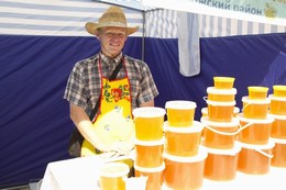 Ярмарка меда 2012 г.