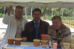 На ярмарке пчеловодов в городе Ижевске
