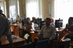 Пчеловоды обсуждают