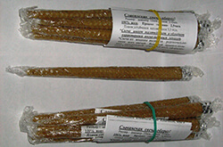 Катанные из вощины славянские восковые свечи. Разработка Толекачева Ю.Н.