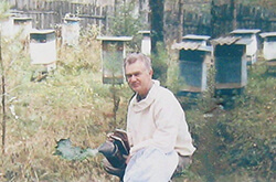 Толкачев Ю.Н. Глазов. Фрагменты пасеки