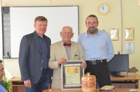 90 лет пчеловоду Петрову Николаю Андриановичу