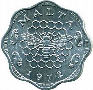 Пчела на монете 3 милса Мальта